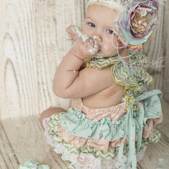 Sarrah Healy Mom and Business Owner of The Momma Made Clothing Company - Picture 4 of 7